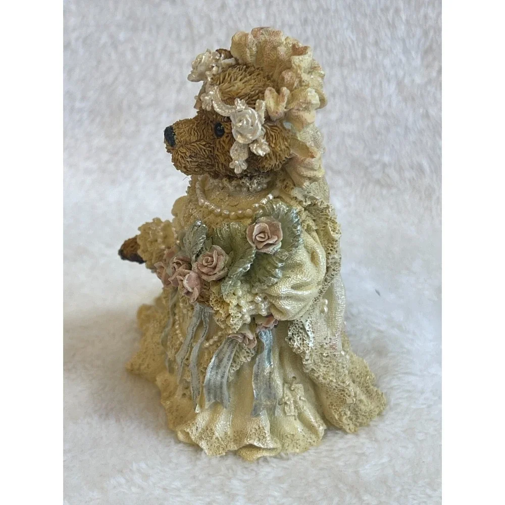 Boyds Bears and Friends‎ Collection Bailey as the Bride Figurine Style#227712GCC